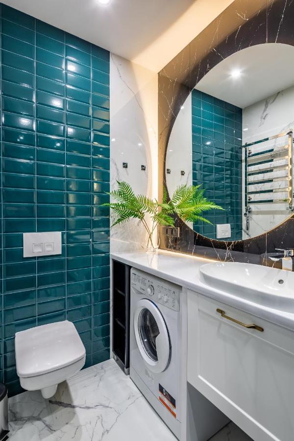 Emerald Lux Apartment. Liveinlviv Bagian luar foto